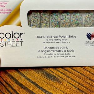 Color Street: Shangri-La, silvery holographic glitter! Retired set